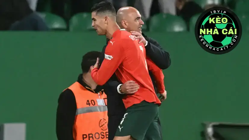 HLV Martinez không muốn loại Ronaldo khỏi đội tuyển