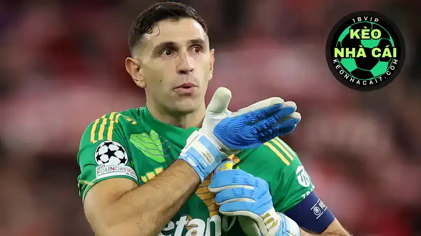 Emiliano Martinez đứng trước cơ hội viết tiếp câu chuyện cổ tích của riêng anh